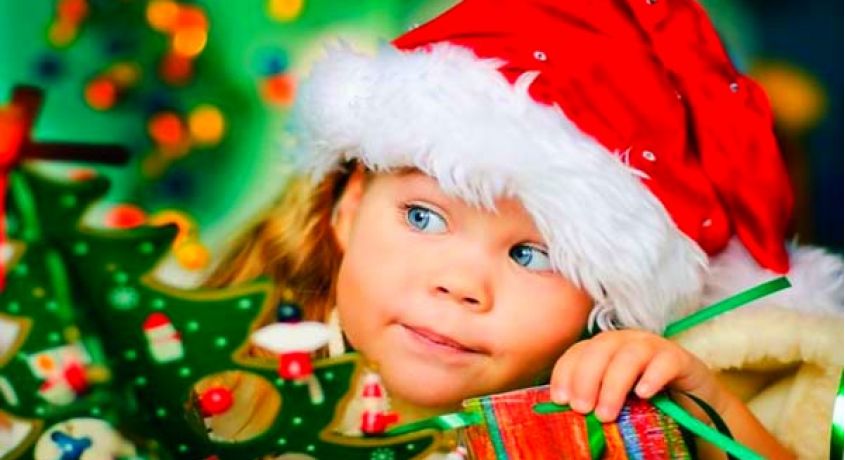 Подарите чудо вашему малышу! Именное новогоднее видеопоздравление от Деда Мороза для вашего ребёнка.