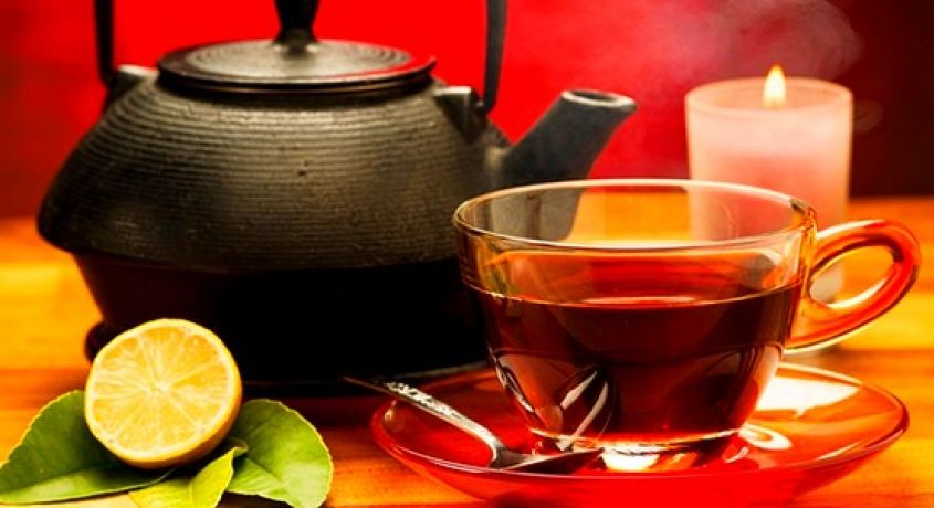 Отдых в Чайной Светлой бани!  Чайник травяного чая и Две порции блинчиков с домашним вареньем со скидкой 60%.