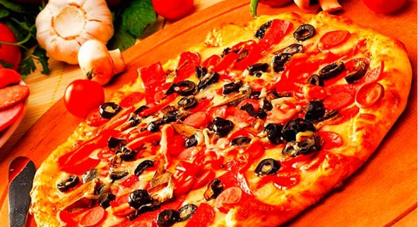 Пепперони, Парма или Примавера! Скидка 50% на пиццу 40см из 3-х сортов на выбор от службы доставка еды «Пицца Микс».