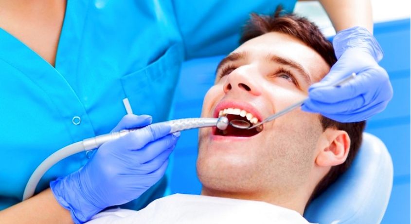 Лечение кариеса и установка светоотверждаемой пломбы на один зуб со скидкой 50% от клиники «Стоматология 33».
