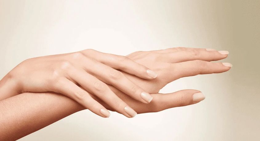 Скидка до 59% на RF лифтинг кистей рук от косметологического салона «Esteto».