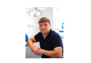 Стоматолог-терапевт Сахно Павел Сергеевич